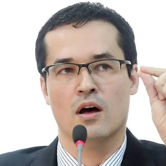 Deltan no início da carreira como procurador da República